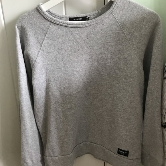 OBEY Propaganda Light Grey Crewneck - Picture 4 of 6